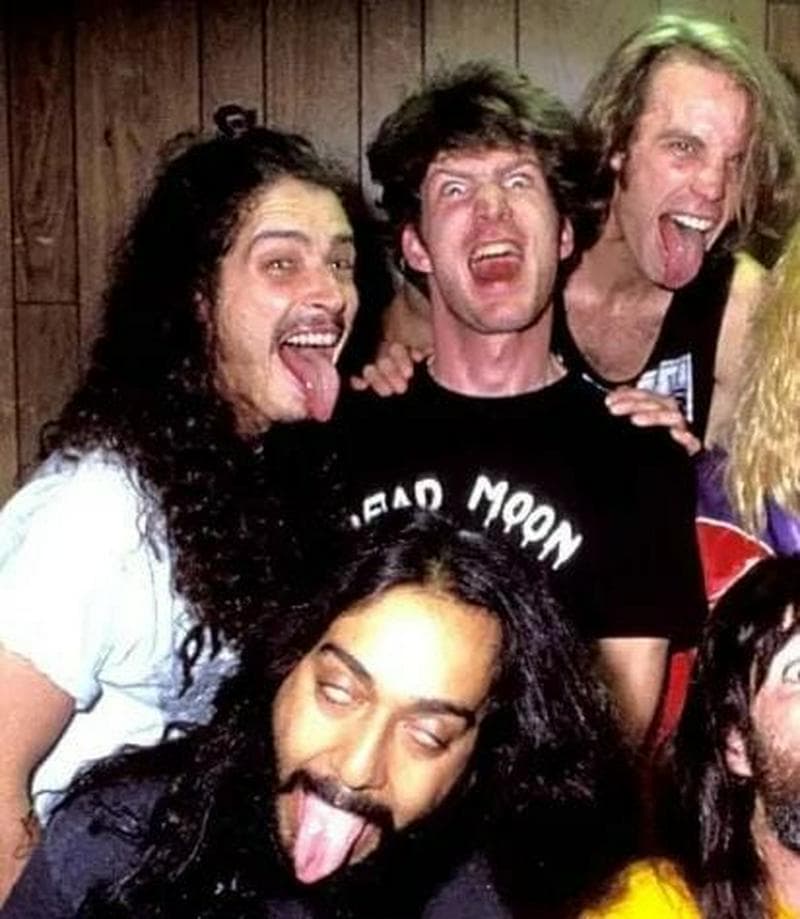 Banda cover grunge procurando guitarrista 