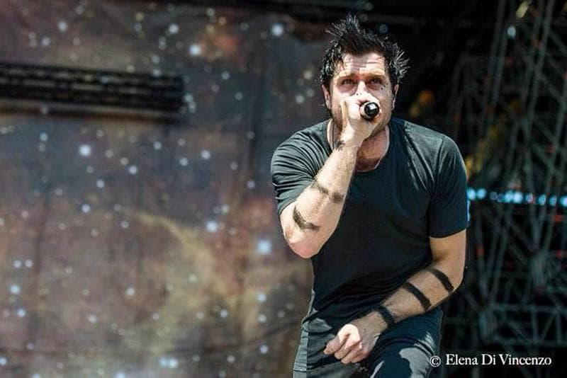 Sou Vocalista, procuro bandas para paticipar