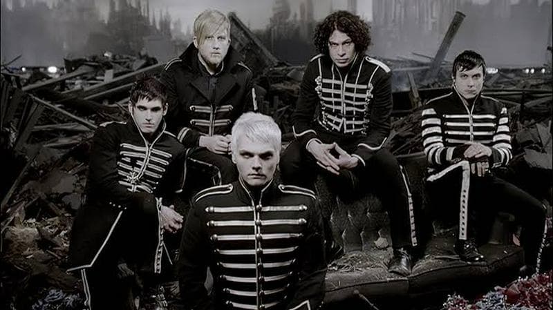 procuro GUITARRA SOLO para tributo de My Chemical Romance