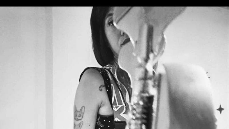 PAGO POR HORA VIOLONISTA BAIXADA