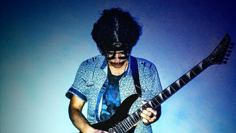 Guitarrista a procura de músicos